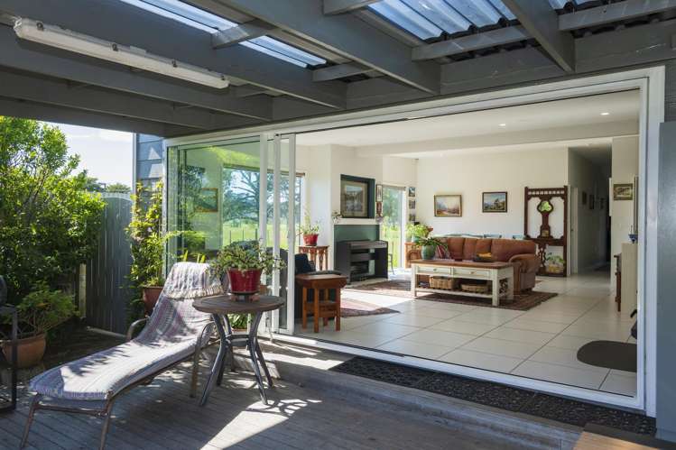 1 Forster Street Tolaga Bay_22