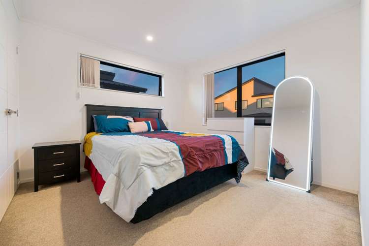 14 Matahae Drive Flat Bush_17