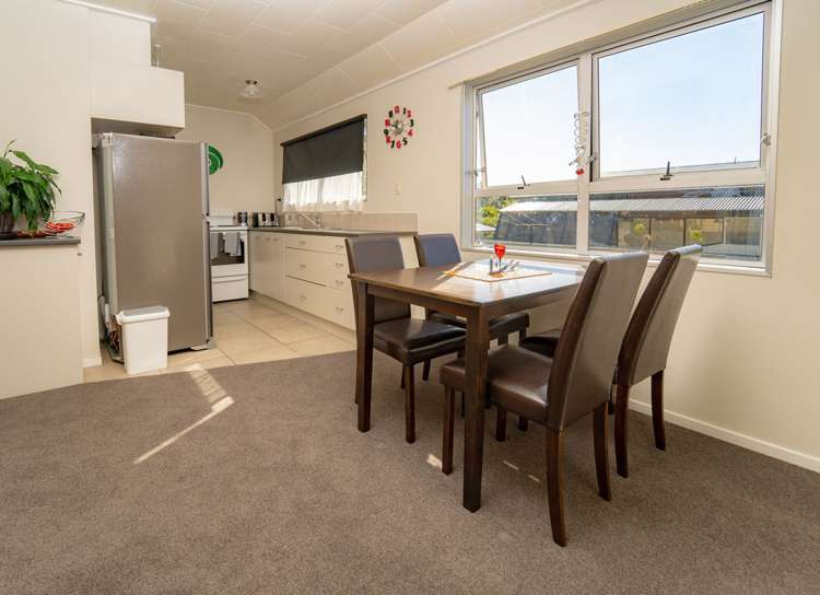 42a Churchill Avenue Richmond_5