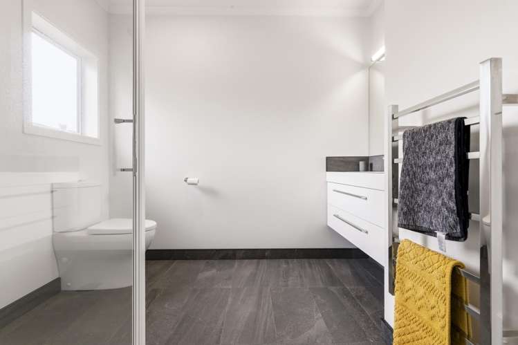 59 Montgomery Crescent Kinloch_16