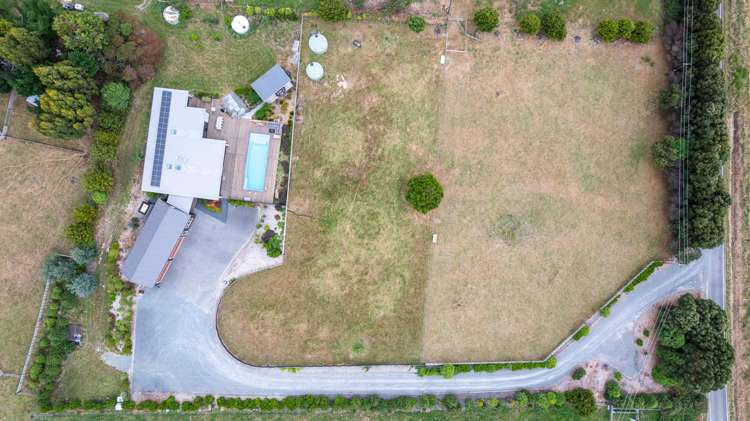 58 Colletts Road Mangaroa_53
