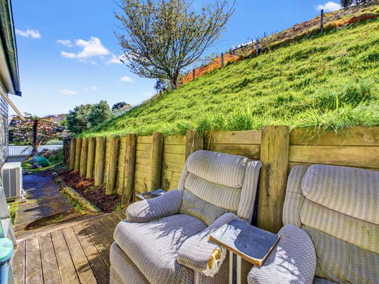 71 Oranga St Westown_29