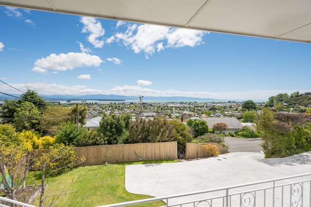 103 The Ridgeway Stoke_2