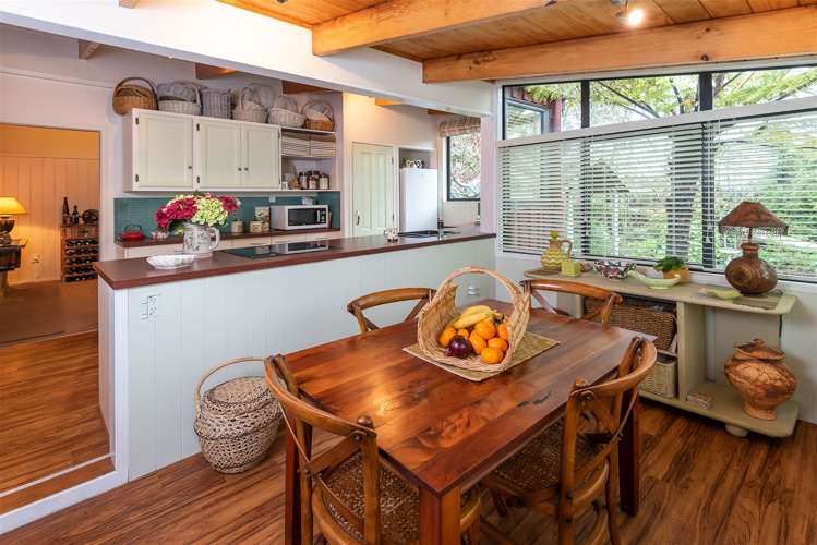 18 Tanglewood Place Cockle Bay_3