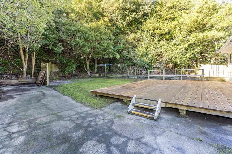 48 Cardiff Crescent Cannons Creek_18