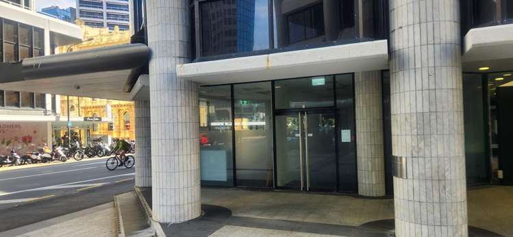 Ground 1/95 Cutsomhouse Quay Wellington Central_1