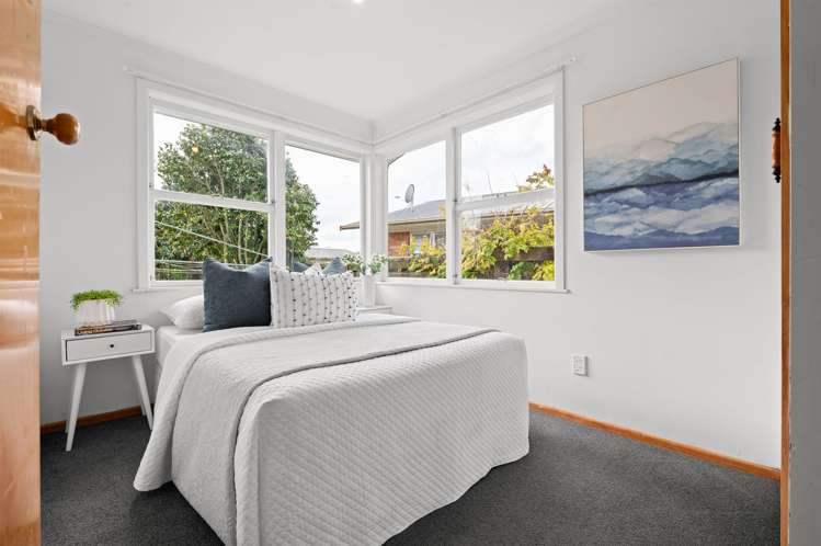 28 Larnach Street St Andrews_11
