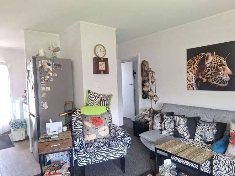 3/8 Paul Place 10694_4