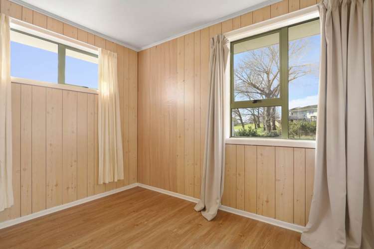 7 Velvet Crescent Otara_7