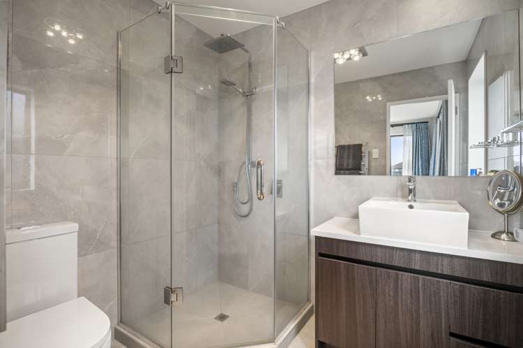 11 Koiora Road Clarks Beach_15