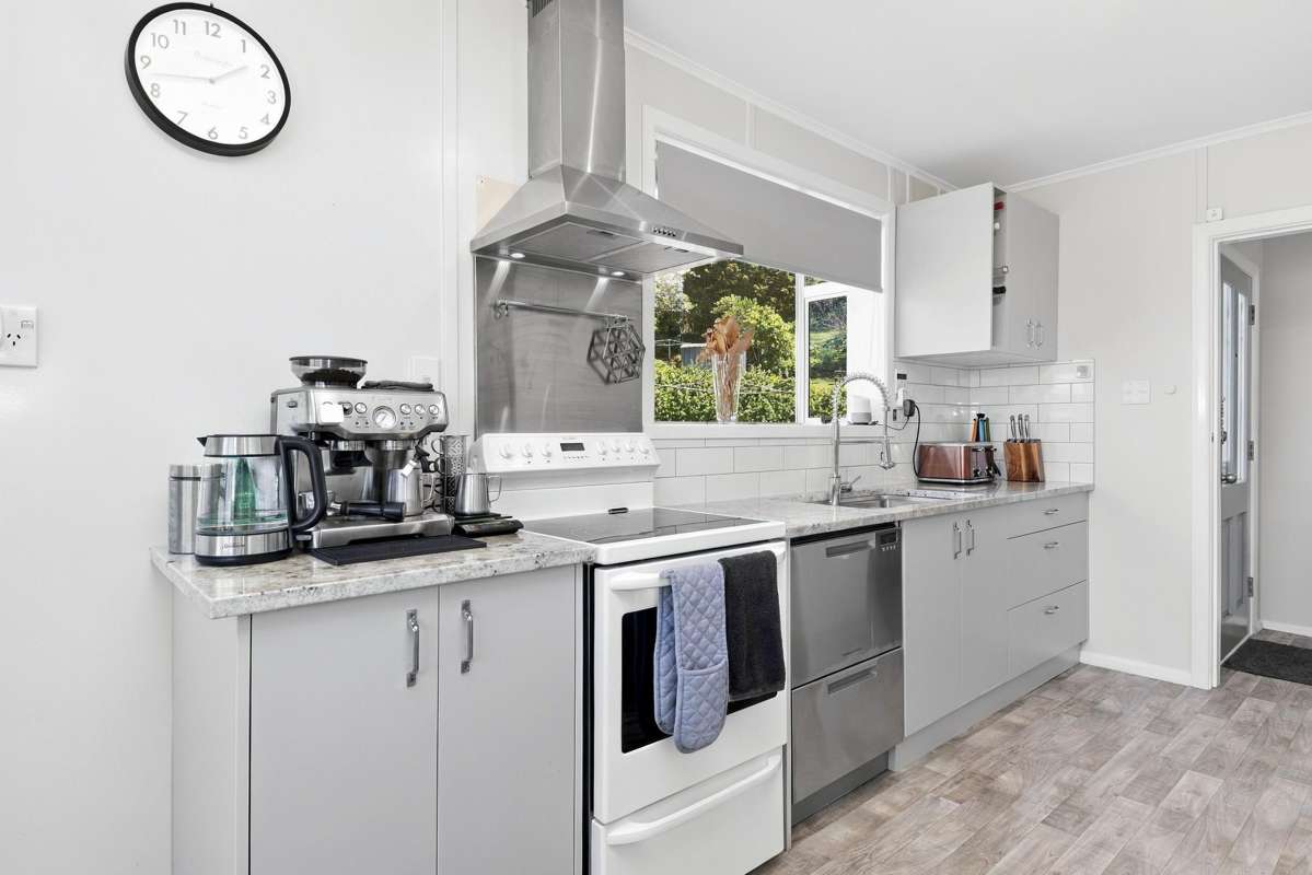 14 Aparangi Crescent_2