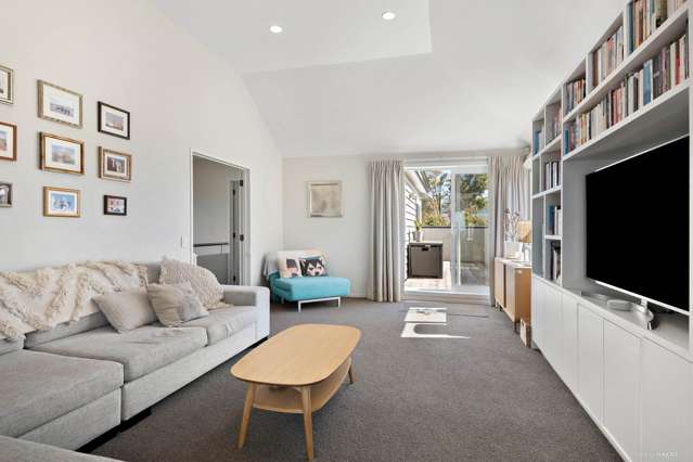 2/20 Tui Glen Road Birkenhead_2