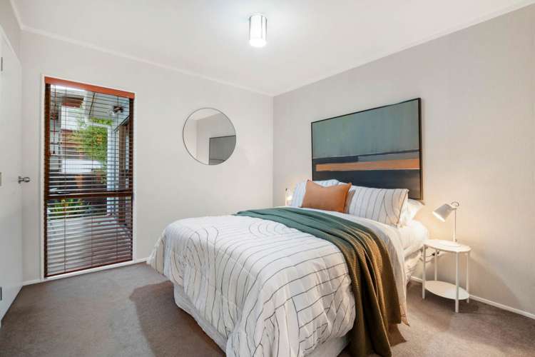 2/51 Eskdale Road Birkdale North Shore City Houses for Sale One