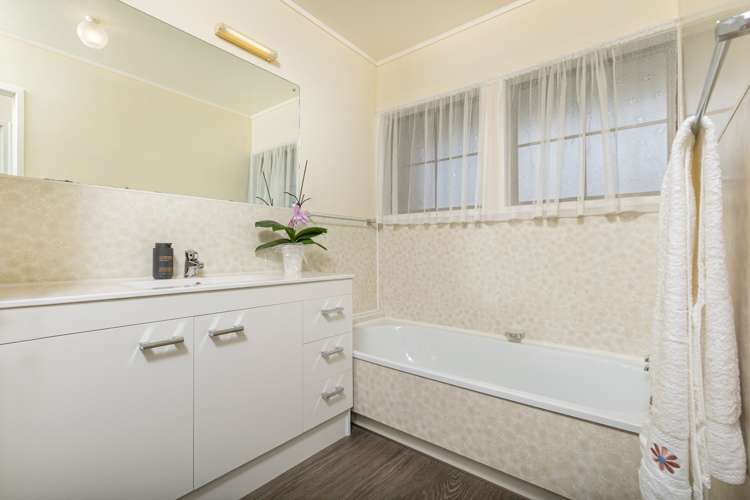 8/248 Great North Road Henderson_10