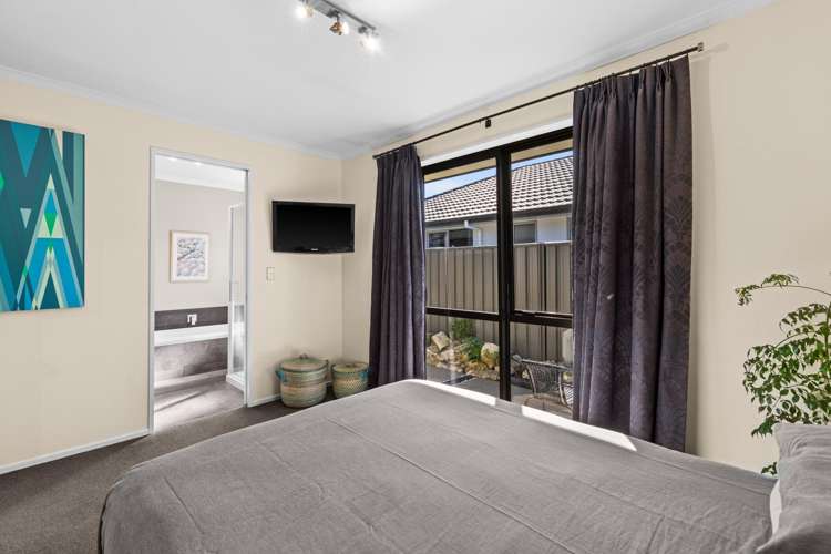 12 Begley Place Frimley_14