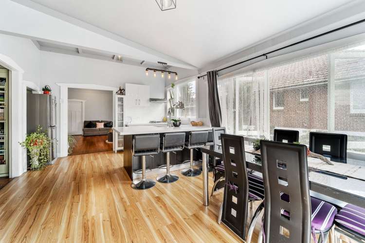 3199 Great North Road New Lynn_8