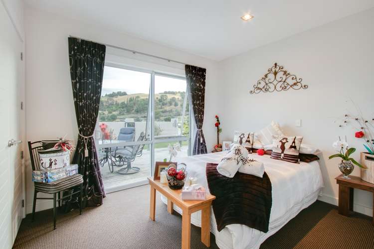 81 Kent Terrace Taradale_9