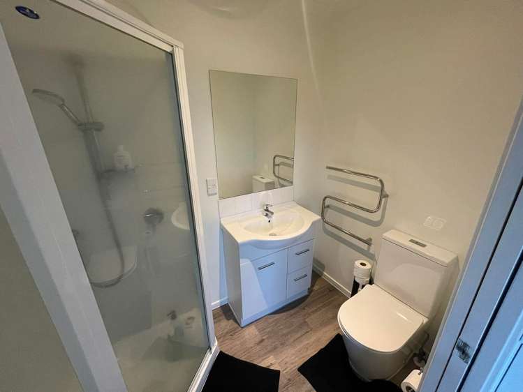 9F Denver Place Hamilton East_10