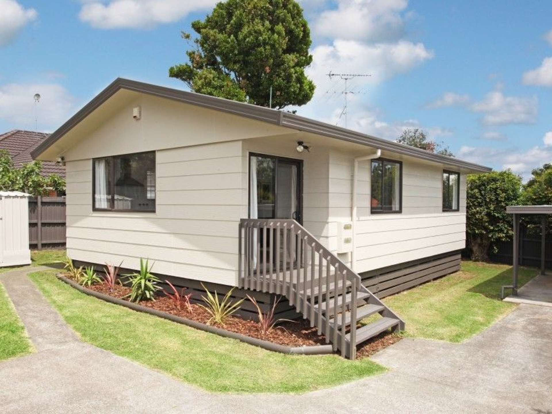 2/214 Russell Road Manurewa_0