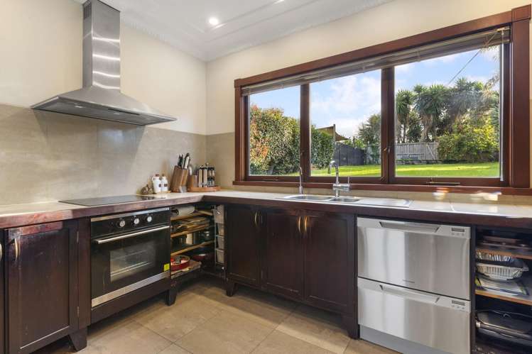 14 Hartland Avenue_3