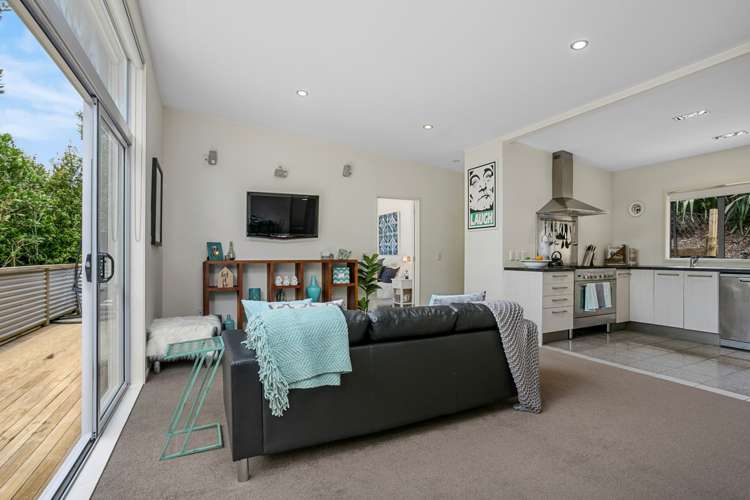 23 Crocombe Crescent Beach Haven_4