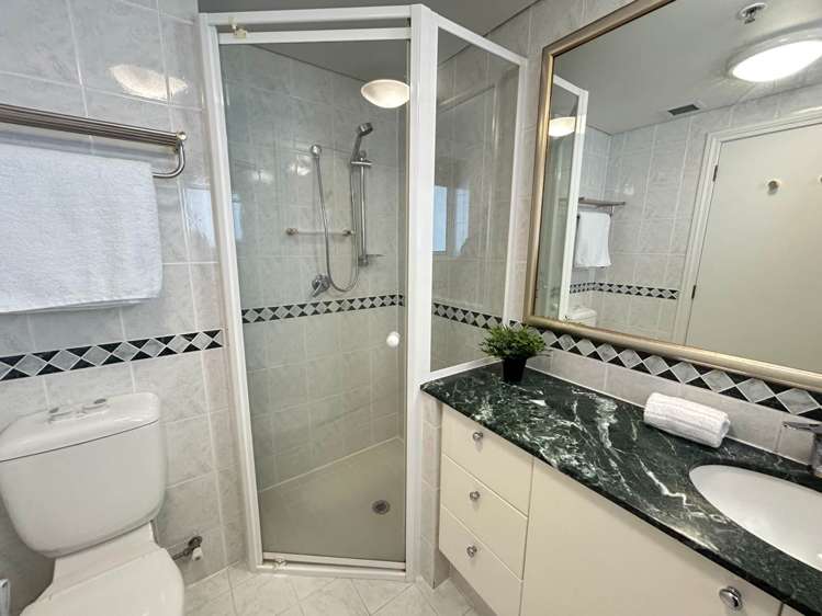 1807/8 Albert Street Auckland Central_17