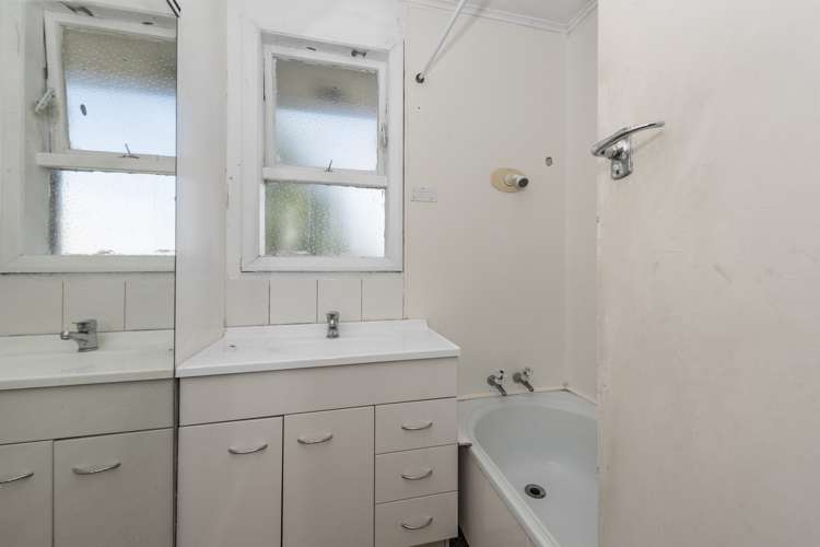 12 Barrie Crescent Silverdale_9