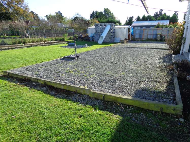 10 King Street Chertsey_15