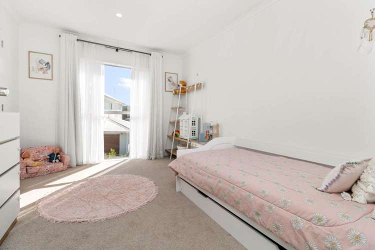 20 Arthur Rolfe Lane Swanson_7