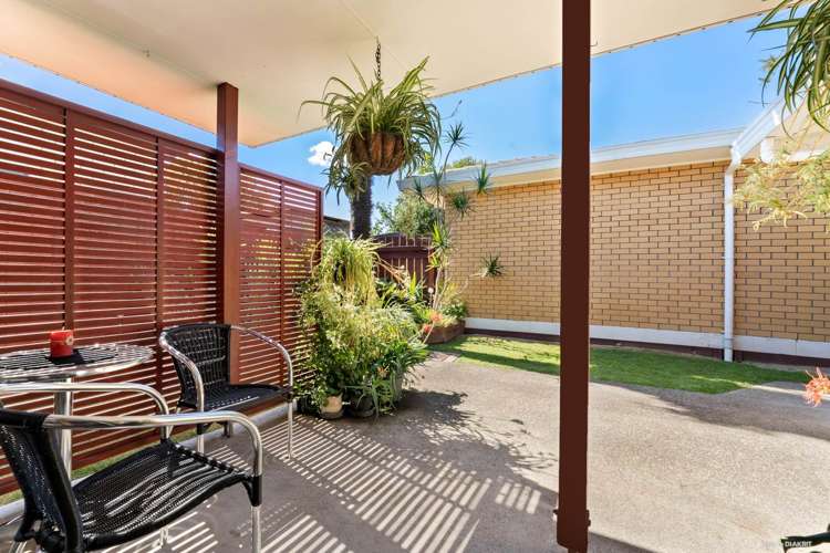 1/3 Annette Avenue Te Atatu South_7