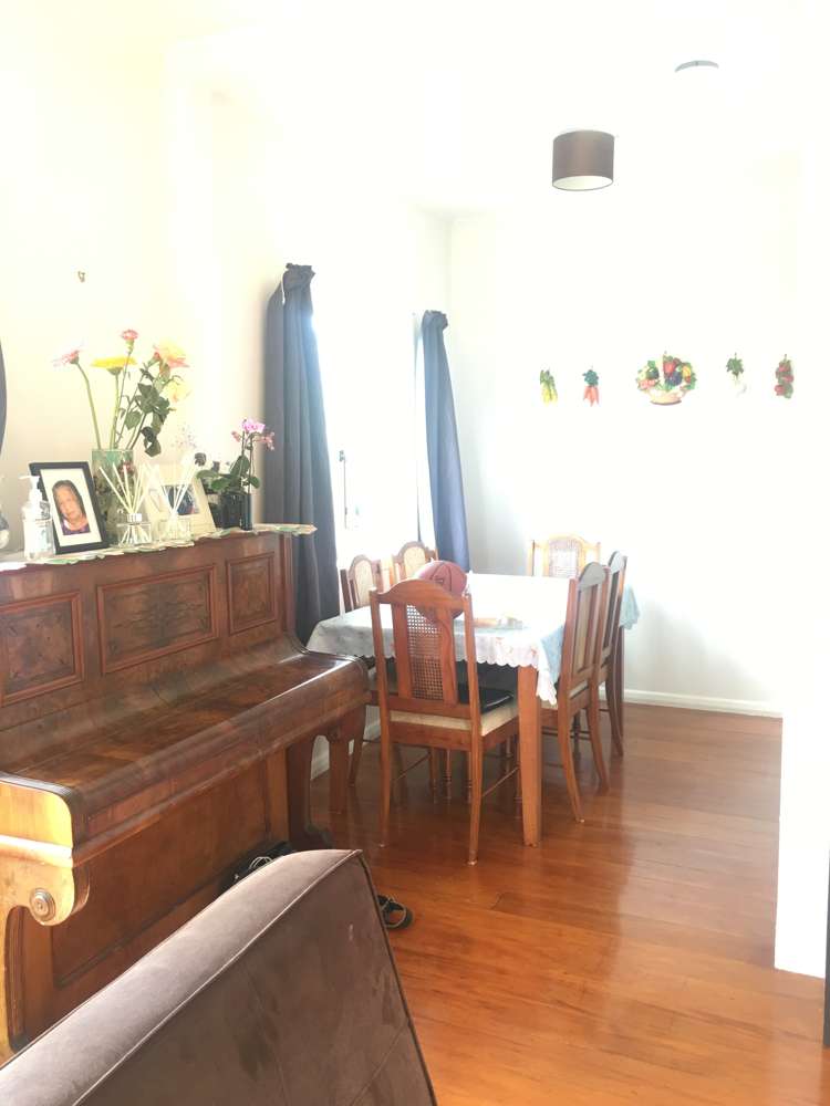 13 Tirimoana Road Te Atatu South_12