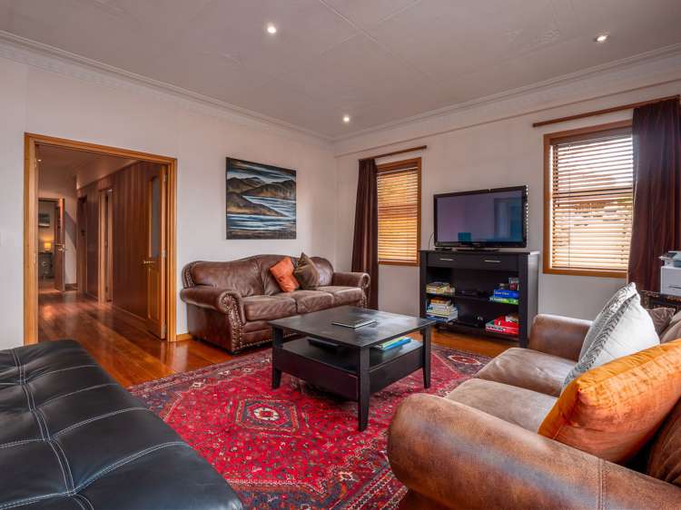 81 Hallenstein Street Queenstown_9