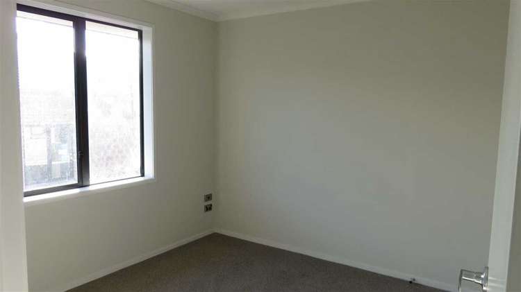 5/99 Lake Road Frankton_5