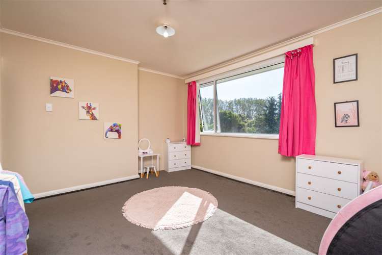 1 Watkin Drive Karitane_13