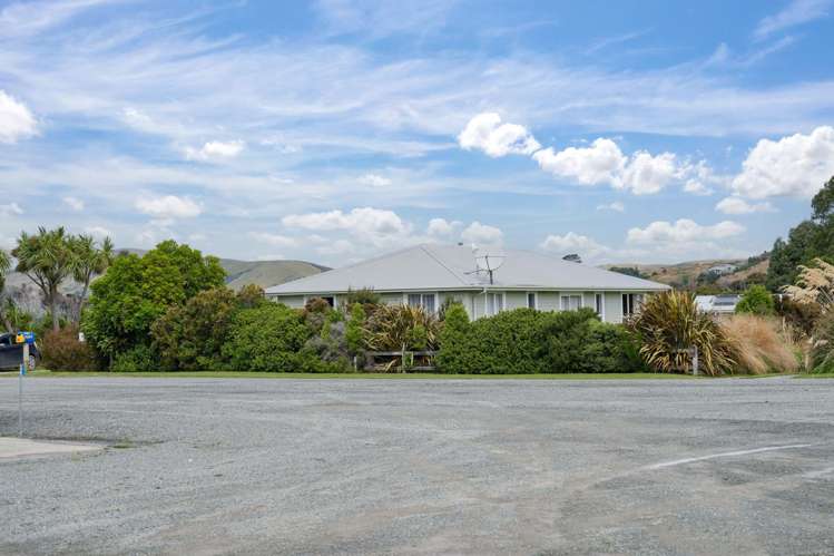 14 Larne Street Waikawa Valley_8