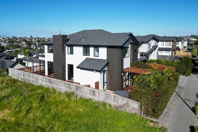 24 Bearing Parade Long Bay_2