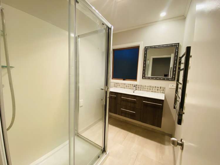 8 Chrisarda Place Red Hill_15