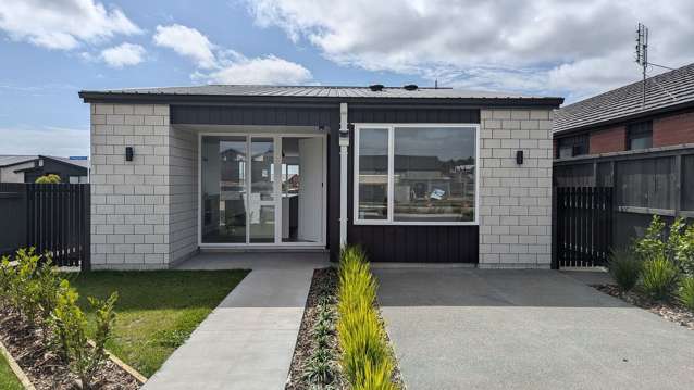 NEW STAND ALONE 2 BEDROOM 2 BATHROOM!!