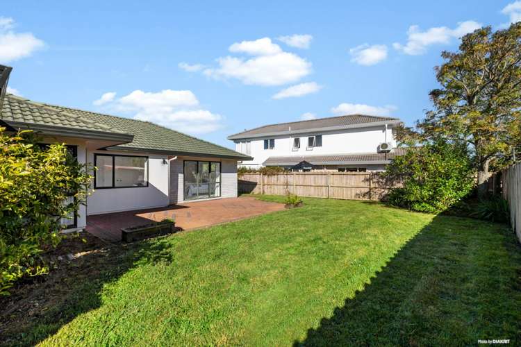 23 Ambleside Drive Northpark_12