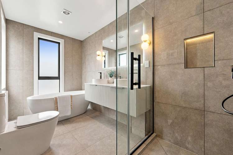 2A Rangitoto Terrace Milford_13