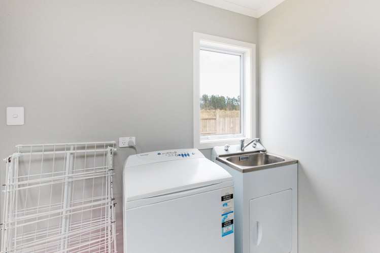 23 Sandown Avenue Himatangi Beach_15