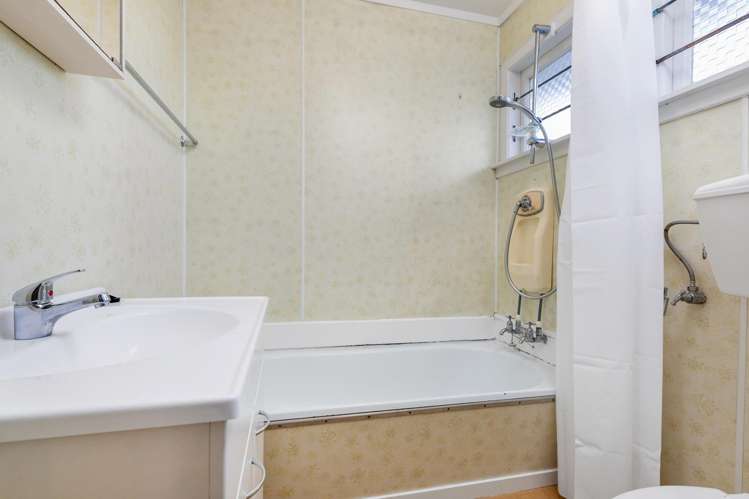 2/7 Wainui Avenue Point Chevalier_9