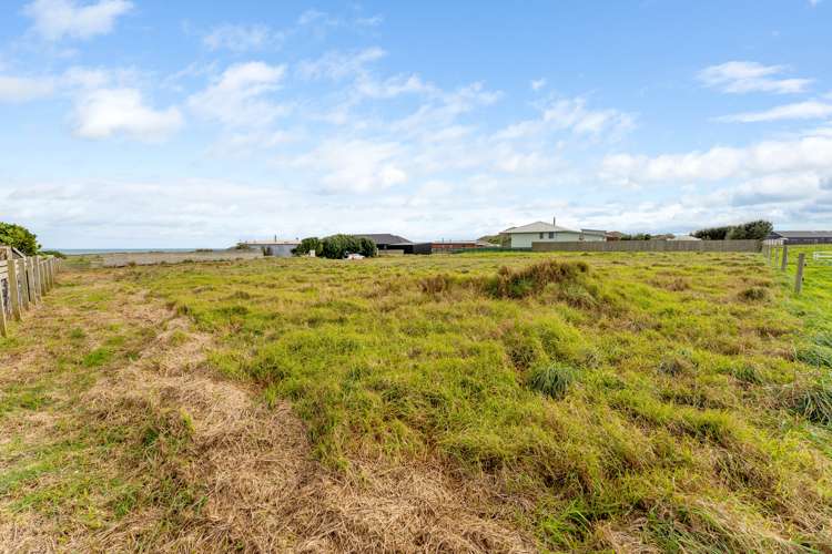 295 Tai Road Opunake_8