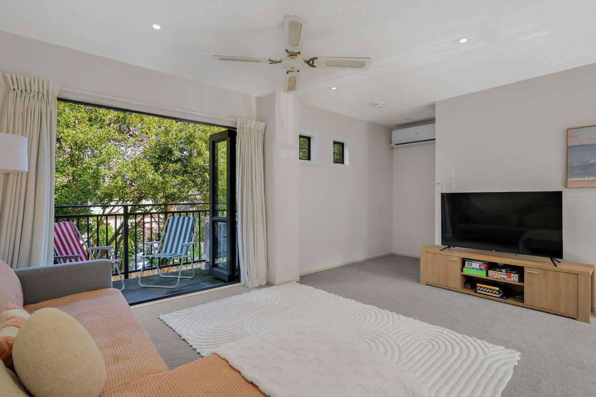17/346 Oceanbeach Road_5