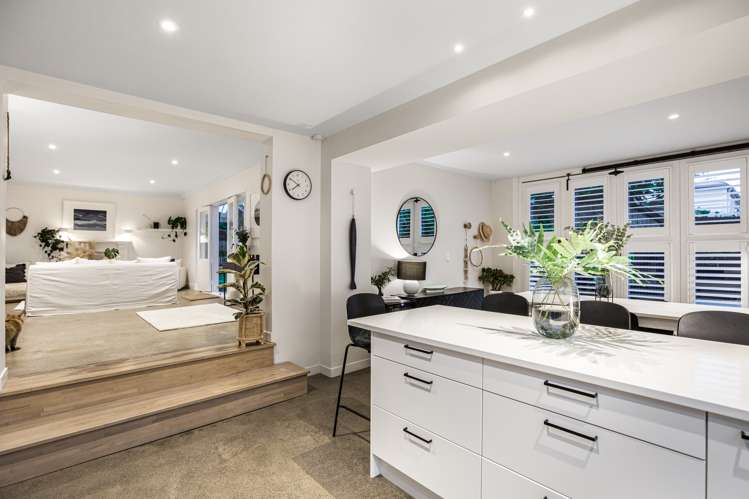 32 Russell Street Stanley Point_9