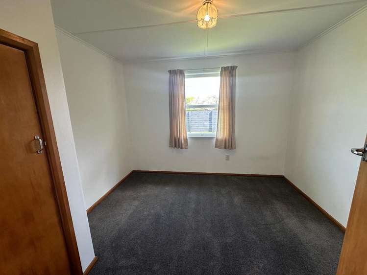 61 Campbell Street 11373_4