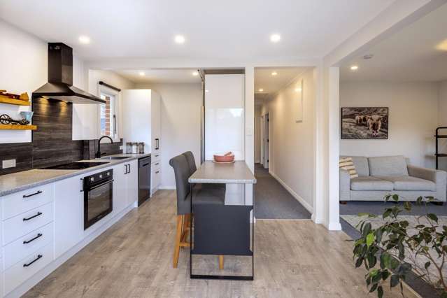 28 Waldron Crescent Green Island_2