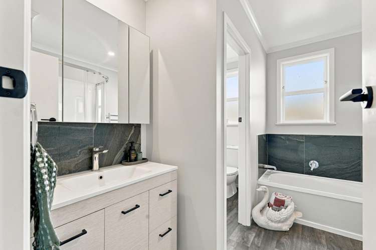 66 Devon Road Springvale_18