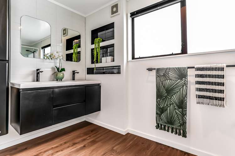 35a Lake Crescent Hamilton Lake_13