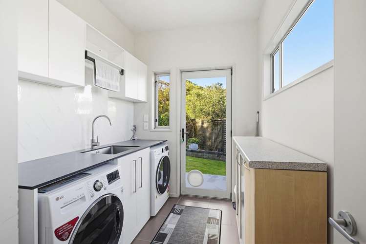 7 Pikitanga Close Tawa_19